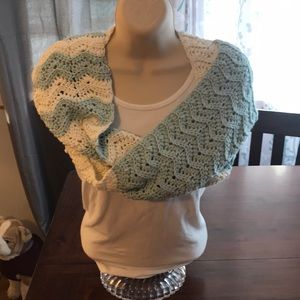 Infinity scarf